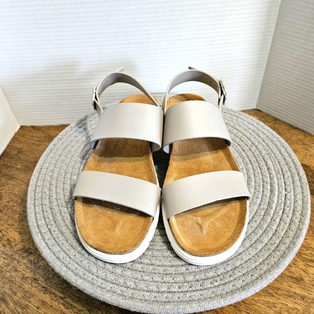 Brother Leather Classic Women's Beige Sandals Size 10.5